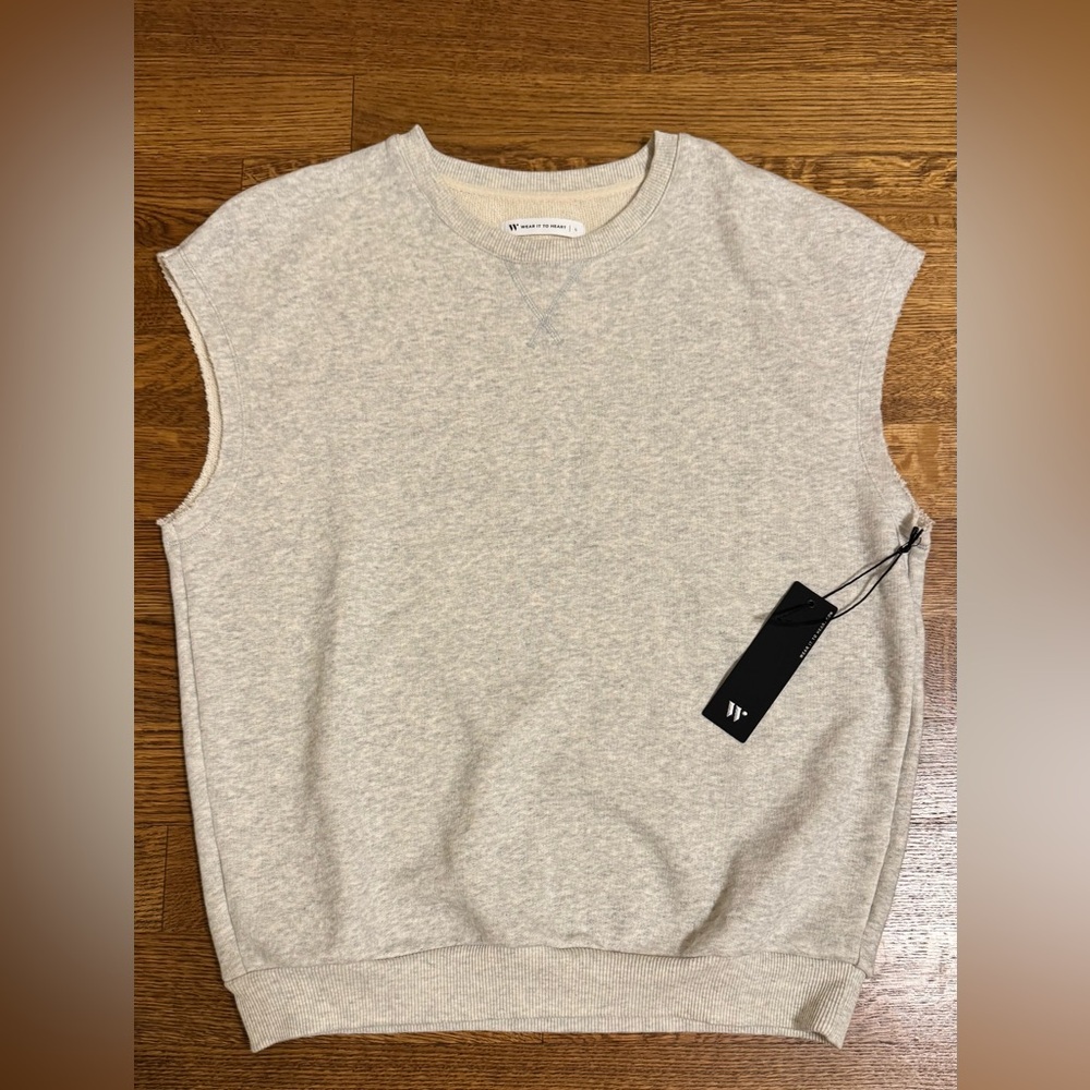 Wear it to Heart Sleeveless sweatshirt. NWT. Size small.